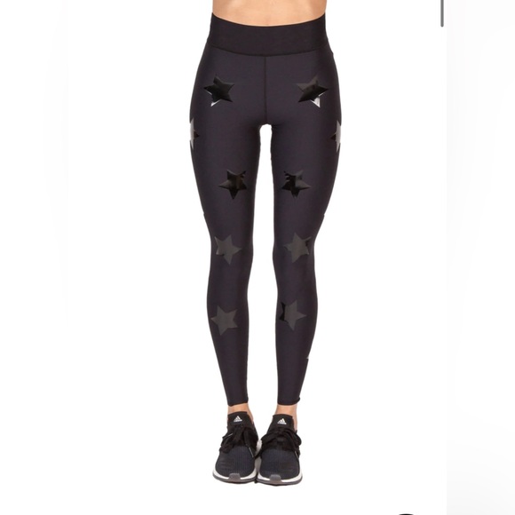 Ultra-core Lux Black Star Leggings | size M | only worn a few times - Picture 2 of 5